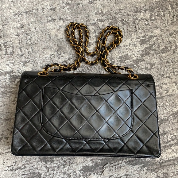 ✨ SOLD ✨ Chanel medium classic flap - Picture 4 of 16